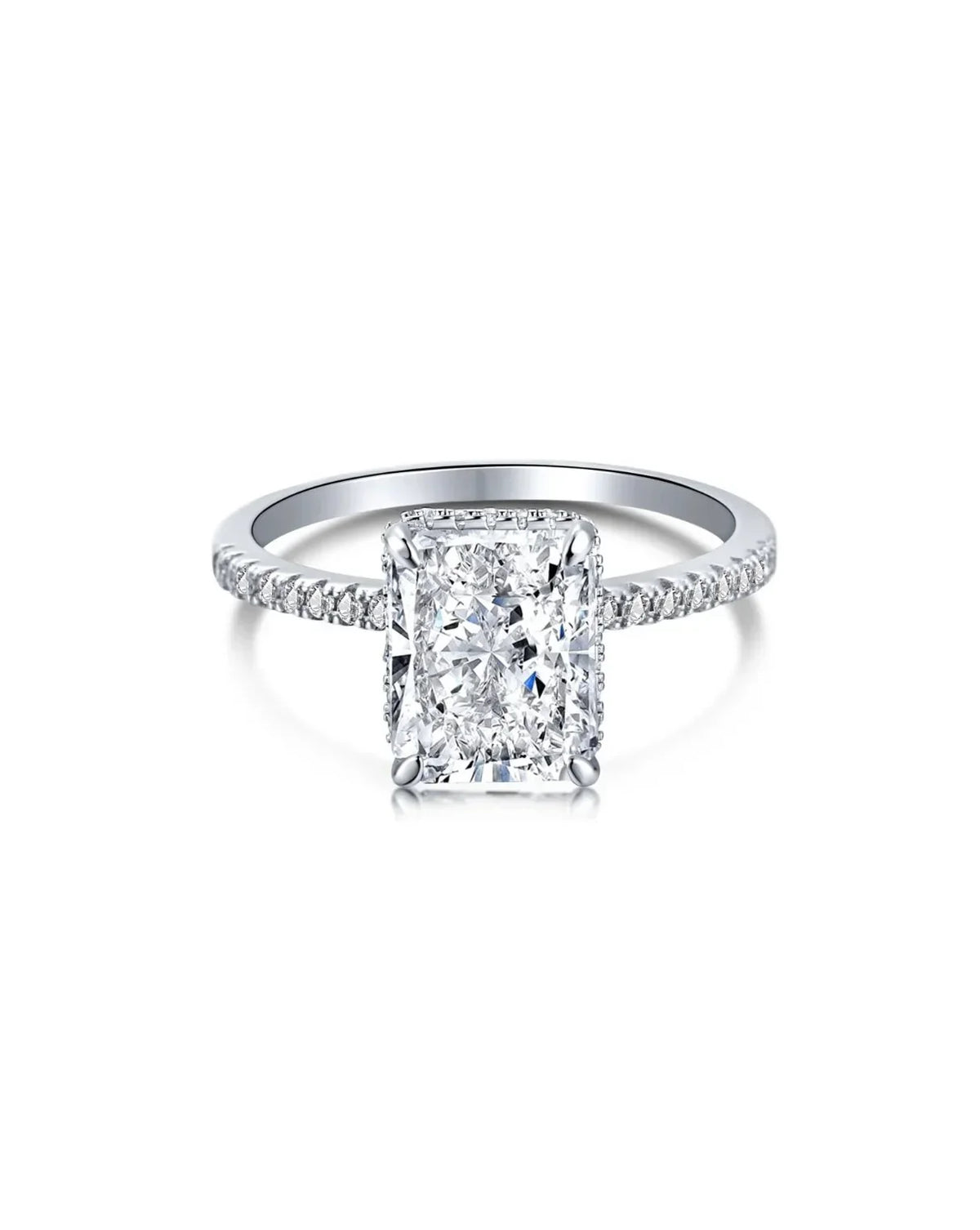 Eleganter Verlobungsring mit Radiant-Schliff-Diamant und Pavé-Band