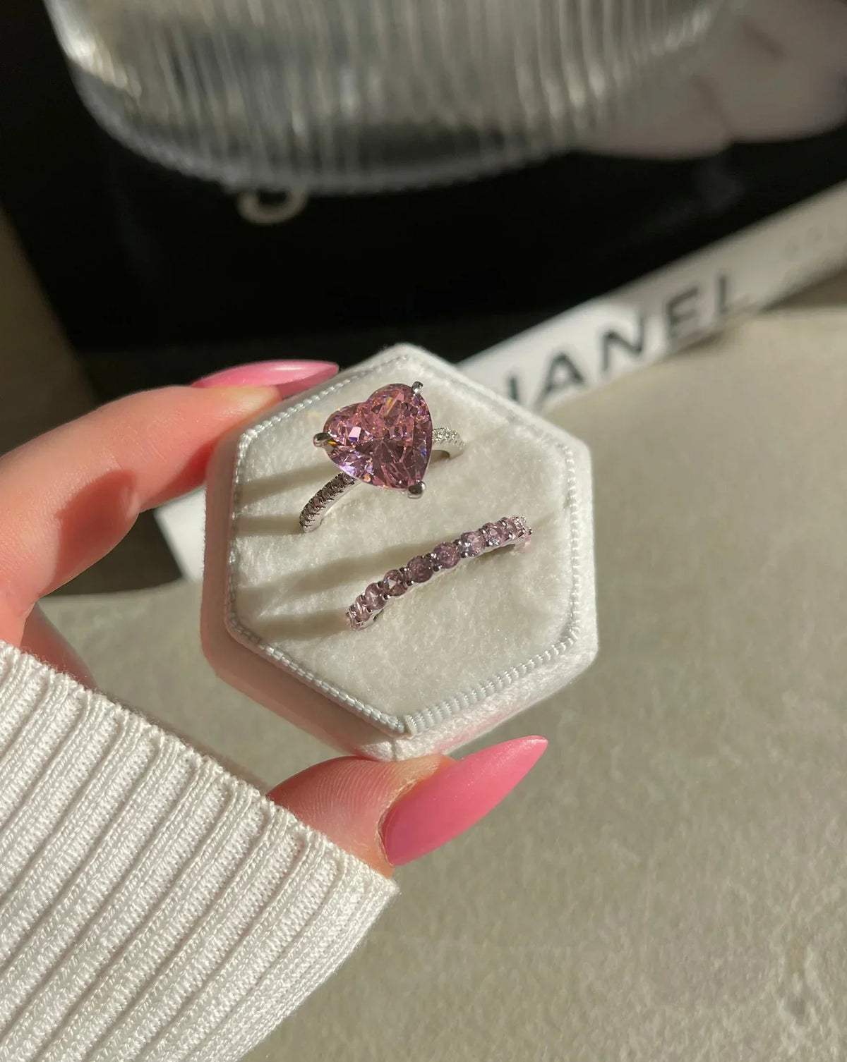 Glamouröser Herz-Ring in Rosa